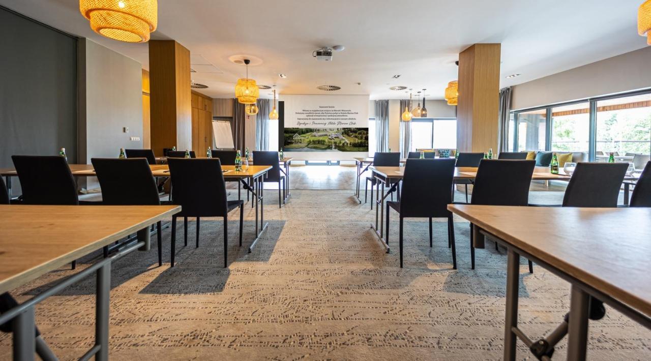 Hotel Marina Club Olsztyn  Exterior foto The interior of the conference centre