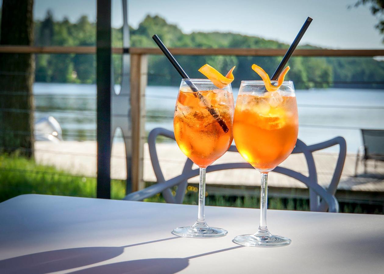 Hotel Marina Club Olsztyn  Exterior foto Two Aperol Spritz cocktails